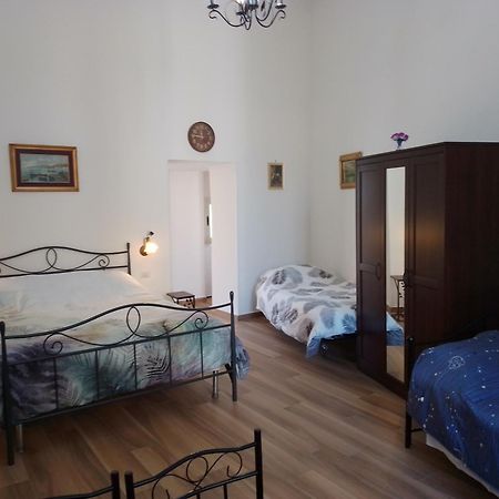 B&B Palazzo Sersale Napoli Εξωτερικό φωτογραφία