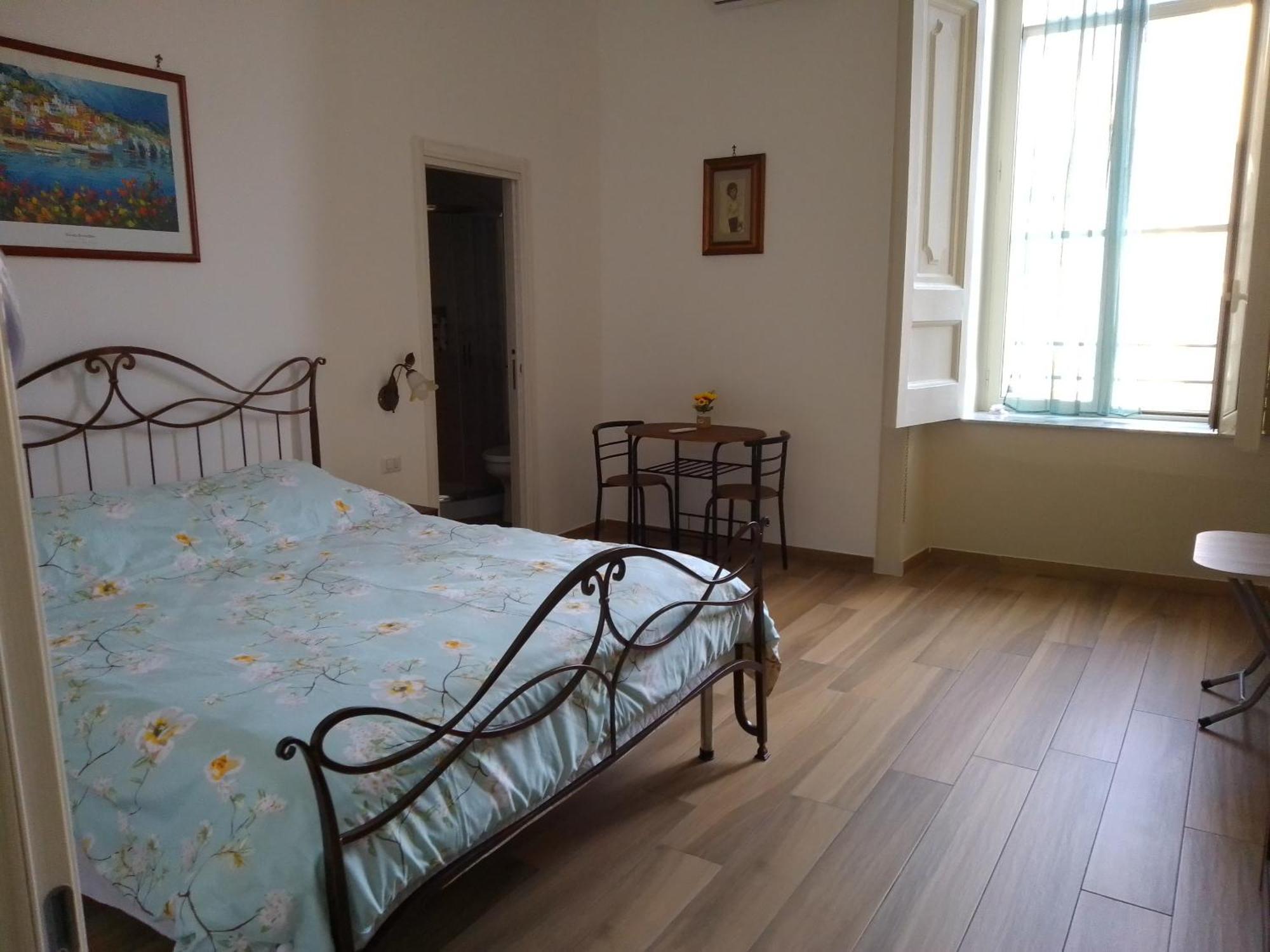 B&B Palazzo Sersale Napoli Εξωτερικό φωτογραφία