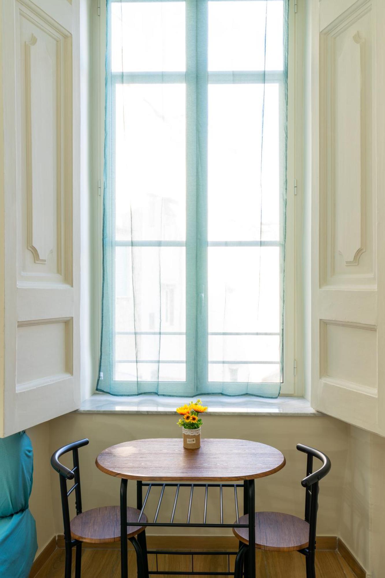 B&B Palazzo Sersale Napoli Εξωτερικό φωτογραφία
